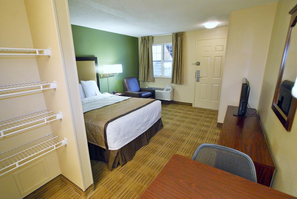 Extended Stay America Suites - Richmond - W Broad Street - Glenside - South Dumbarton Exterior photo
